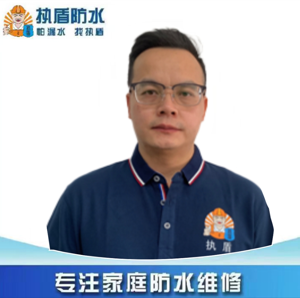 罗工（市场部经理）